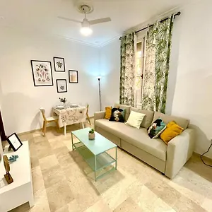 Apartamento Gatu Gadir, Preferente Mayores De 25 Anos Y Familias, Cádiz